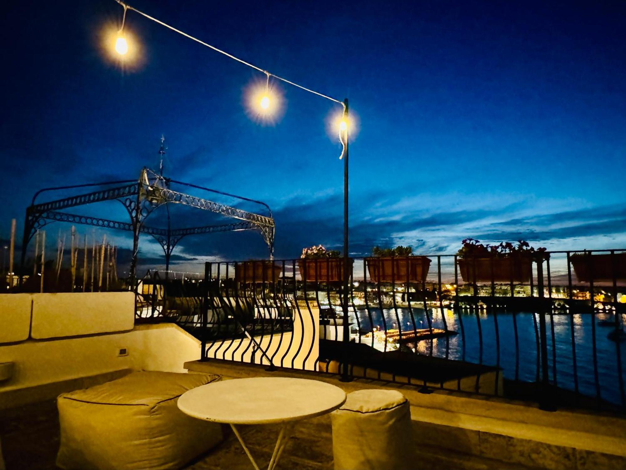 Dimora Del Sole Luxury And Charm Apartment Otranto Eksteriør billede